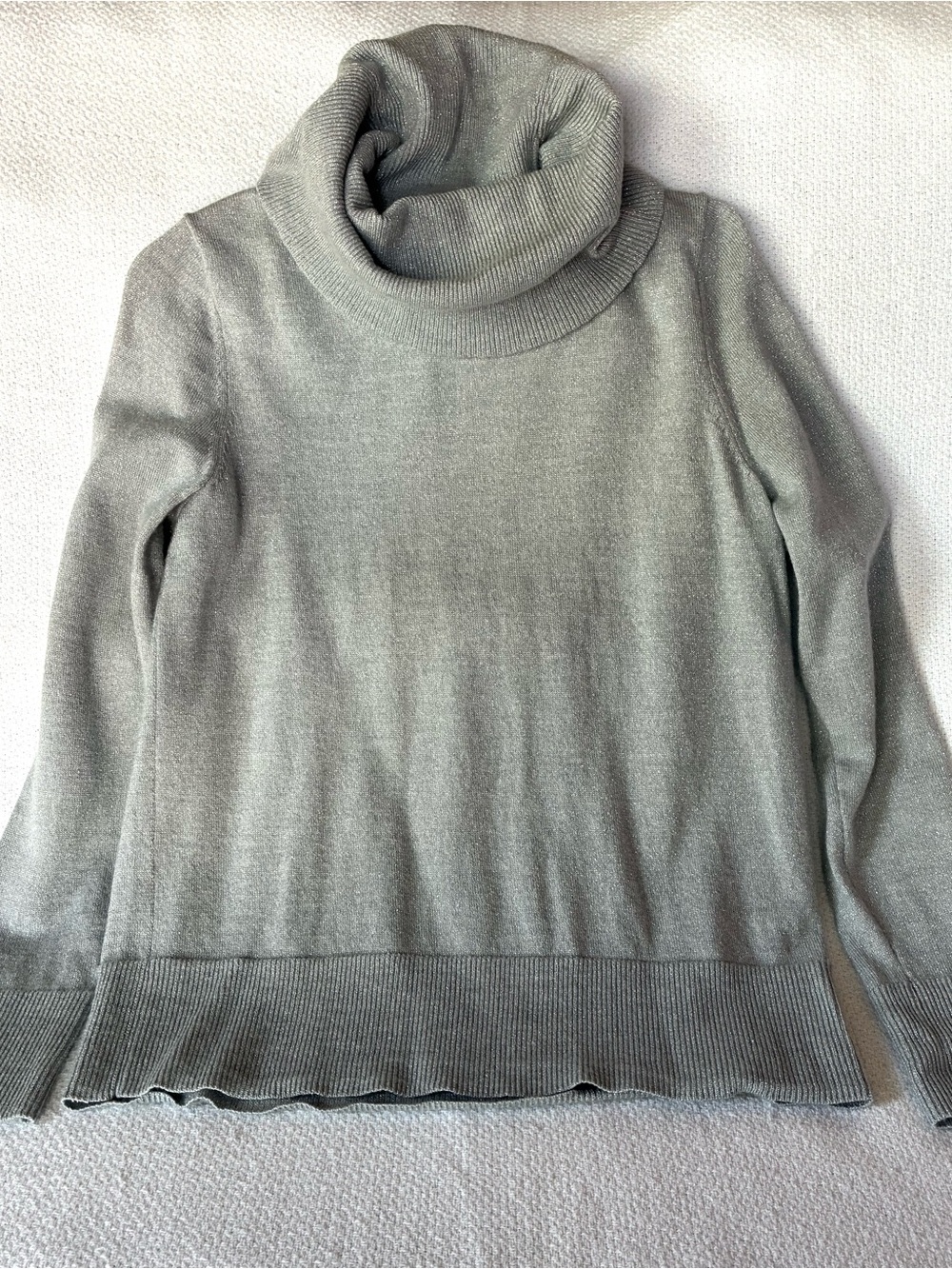 Talbots Women’s M Gray Metallic Merino Wool Turtleneck Sweater Button Cuffs